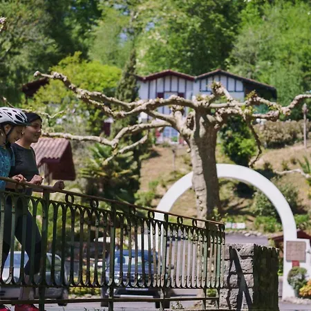 Les Collines Iduki 4* La Bastide-Clairence