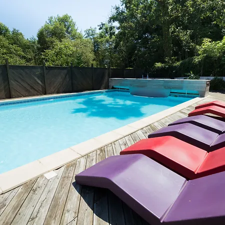 Hotel apartamentowy Les Collines Iduki