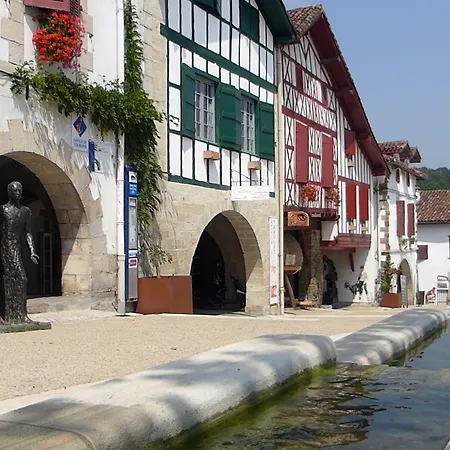 Les Collines Iduki Hotel apartamentowy