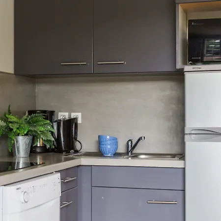 Les Collines Iduki Hotel apartamentowy 4*