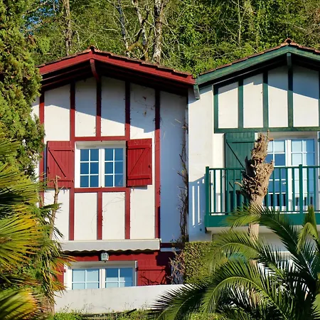 Les Collines Iduki La Bastide-Clairence