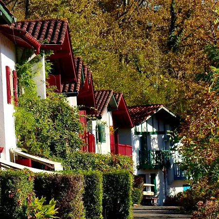 Hotel apartamentowy Les Collines Iduki La Bastide-Clairence