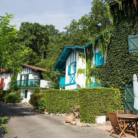 Hotel apartamentowy Les Collines Iduki 4*