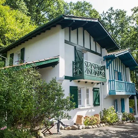 Apartmanhotel Les Collines Iduki 4*