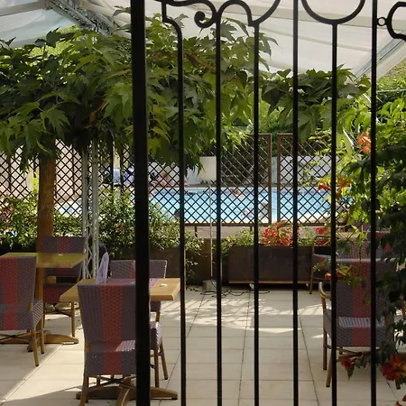 Apartmanhotel Les Collines Iduki