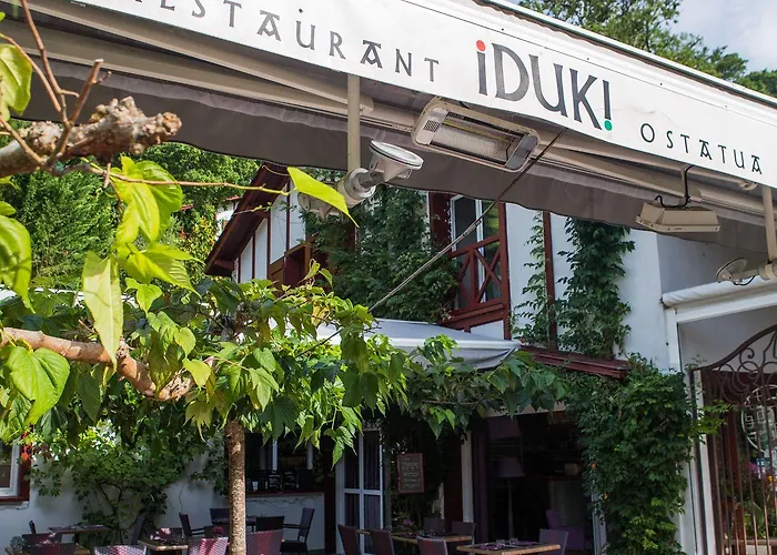 Les Collines Iduki Aparthotel