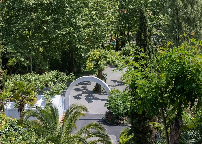 Les Collines Iduki Aparthotel