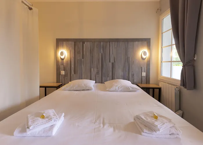 Les Collines Iduki Aparthotel 4*