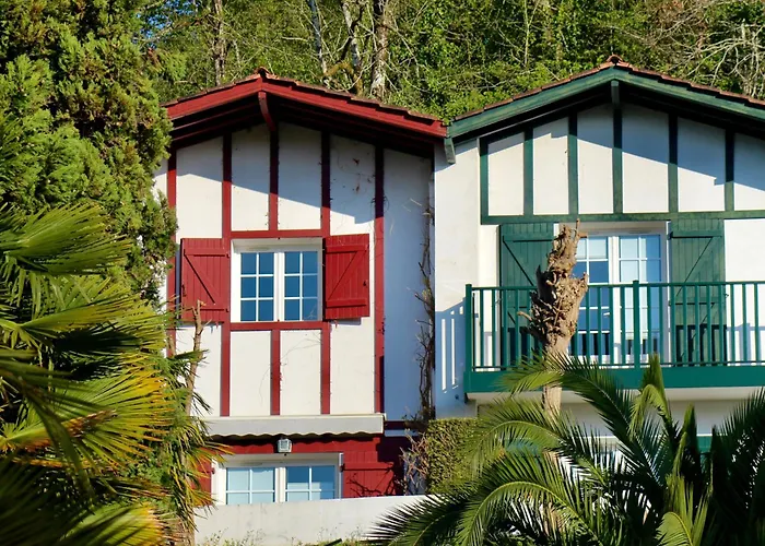 Les Collines Iduki La Bastide-Clairence